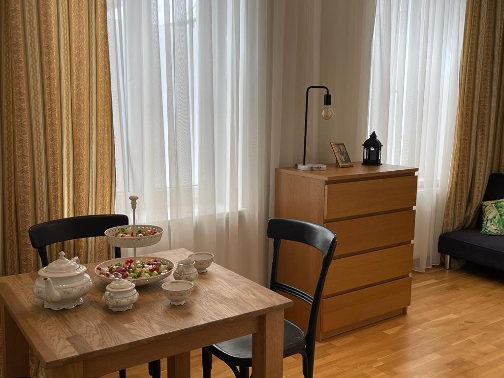 1 Wien