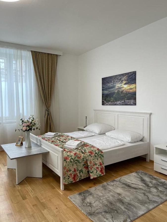 1 Apartment Wien